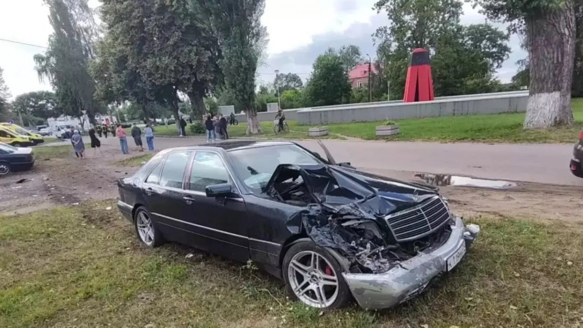 В Калининграде медики рассказали о состоянии пострадавшей малышки и матери в ДТП на улице Заводской