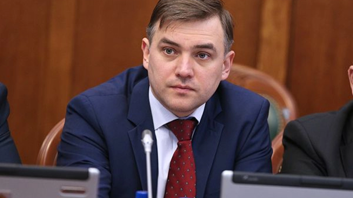 Министр Ермак заявил, что не получал жалоб на сокращение турпотока из‑за нехватки бензина в Калининграде