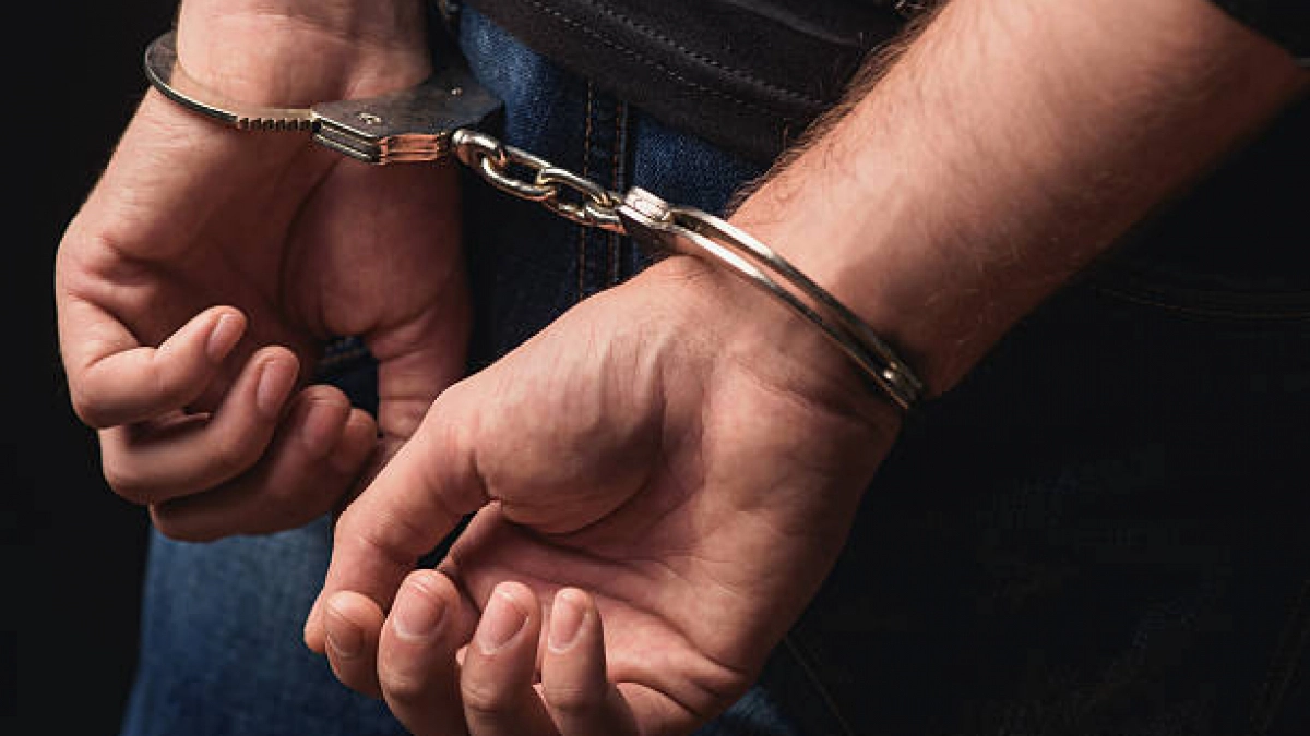 Разбил лицо и сломал рёбра: в Багратионовске отчим зверски избил 19-летнюю падчерицу