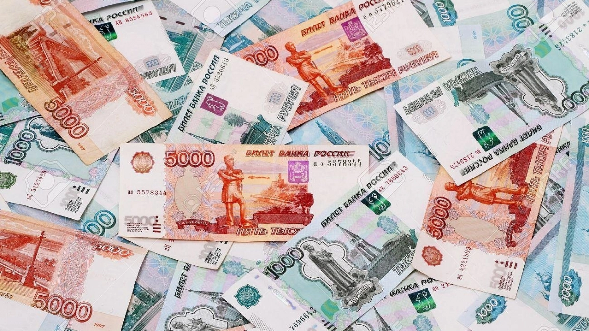 Финансисты и айтишники в лидерах: Калининградстат назвал среднемесячную зарплату в регионе