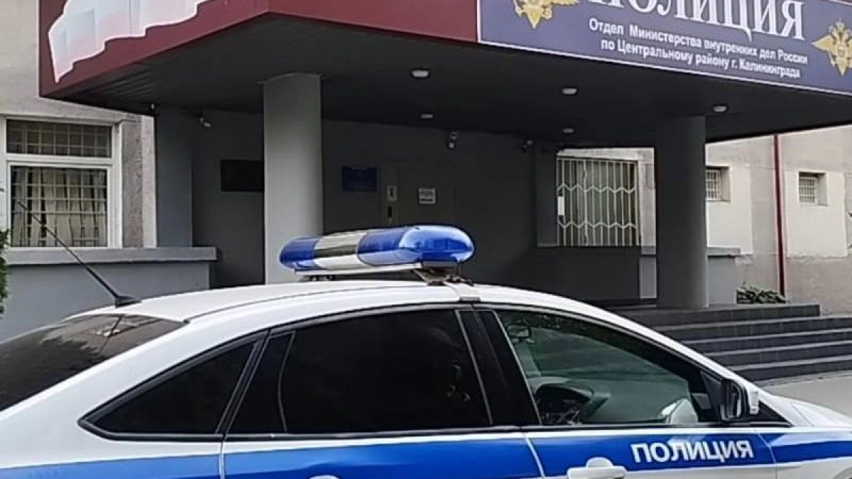 Опрокинул лодку со спортсменом: скандальному стримеру из Москвы изменили статью в калининградском суде 