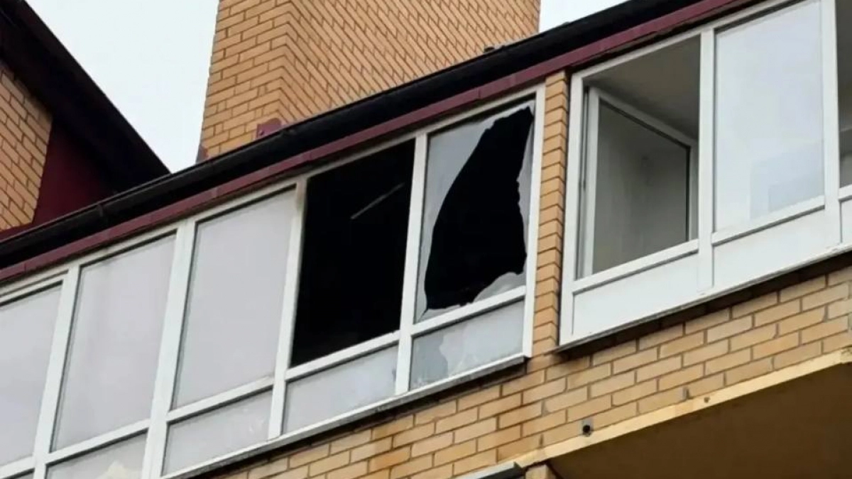 «Ей было скучно»: в Калининграде пожилая женщина устроила пожар на лоджии и напугала соседей