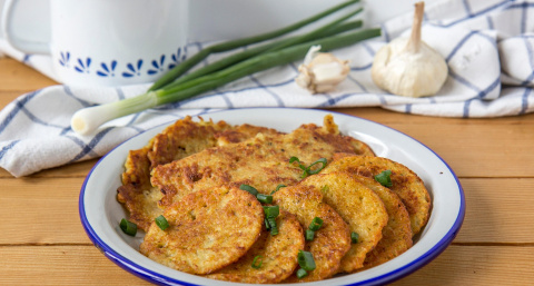 Советский рецепт со вкусом детства — хит застолья, эти капустные оладьи съедают быстрее мяса и салатов