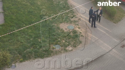 Под окнами дома в Ленинградском районе  Калининграда нашли тела бабушки, дочери и трёхлетнего ребёнка